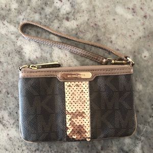 Michael Kors wristlet